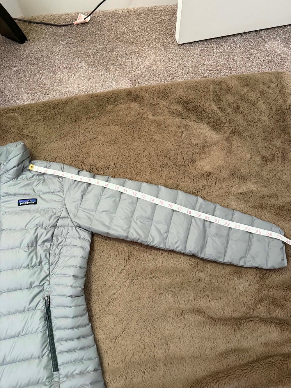 Patagonia Down Sweater Full Zip Womens Puffer Jacket - Picture 8 of 11